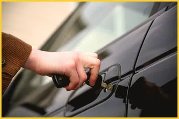 Exclusive Locksmith Service Sherwood, OR 503-403-6318 - 18-car-unlock